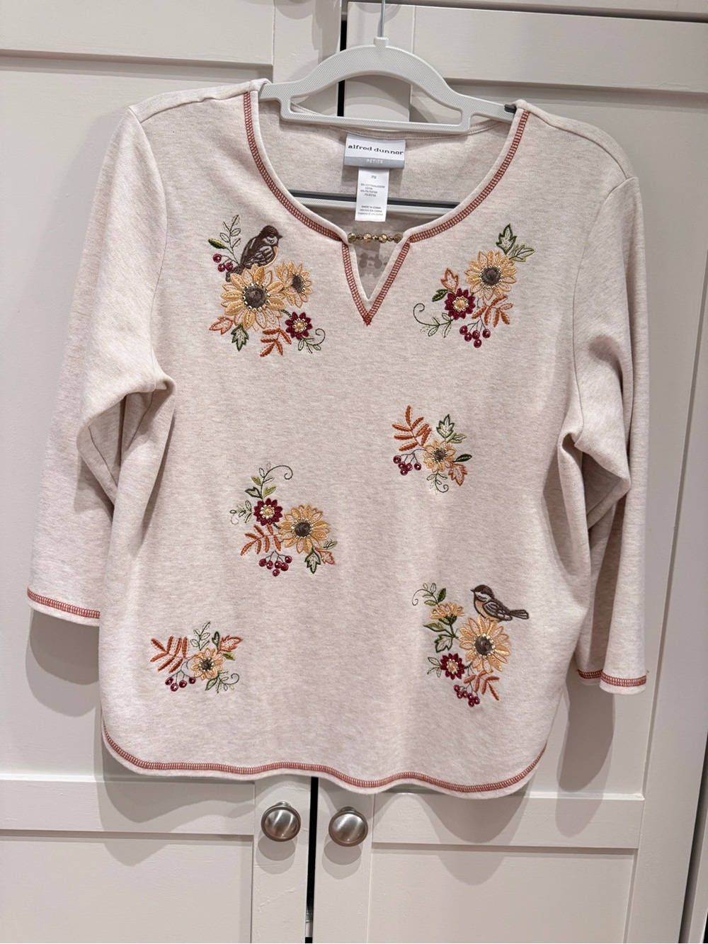 Alfred Dunner Petite PM Embroidered Sunflower Bird Knit Top 3/4 Sleeve